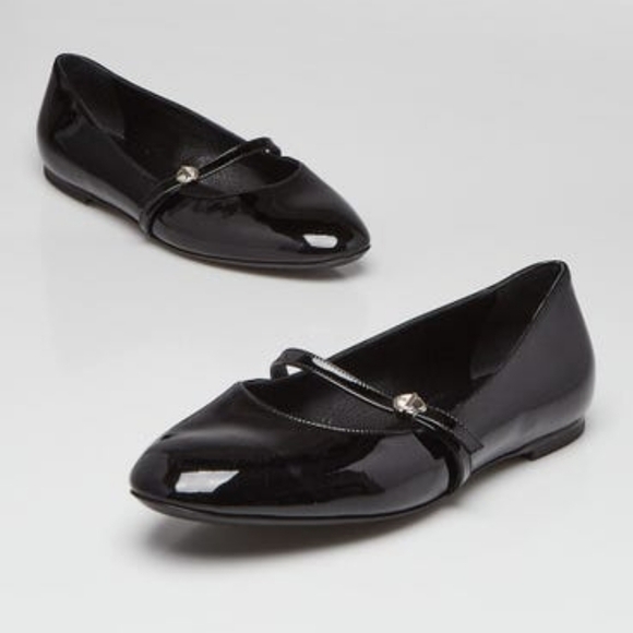 LOUIS VUITTON BLACK PATENT LEATHER  MARY‎ JANE  FLATS - Picture 1 of 10